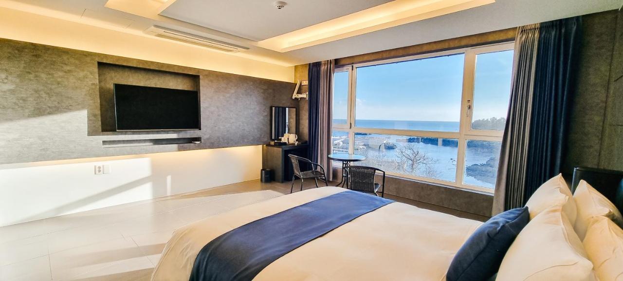 Elren Hotel Jeju Seogwipo Exterior photo